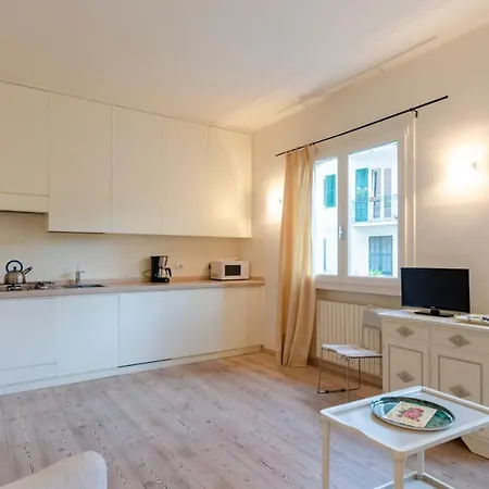 Joivy Bright 3-bedroom In Santa Margherita Appartement