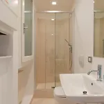 Joivy Bright 3-bedroom In Santa Margherita Apartman *