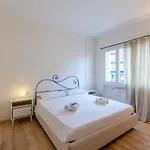 Joivy Bright 3-bedroom In Santa Margherita Apartman *