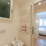 Joivy Bright 3-bedroom In Santa Margherita Apartman