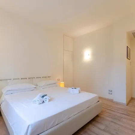 Joivy Bright 3-bedroom In Santa Margherita Апартаменты *