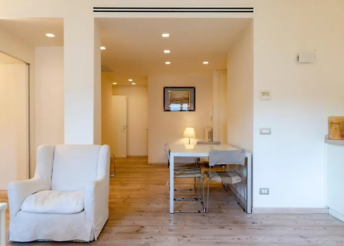 Joivy Bright 3-bedroom In Santa Margherita 산타마르게리타리구레